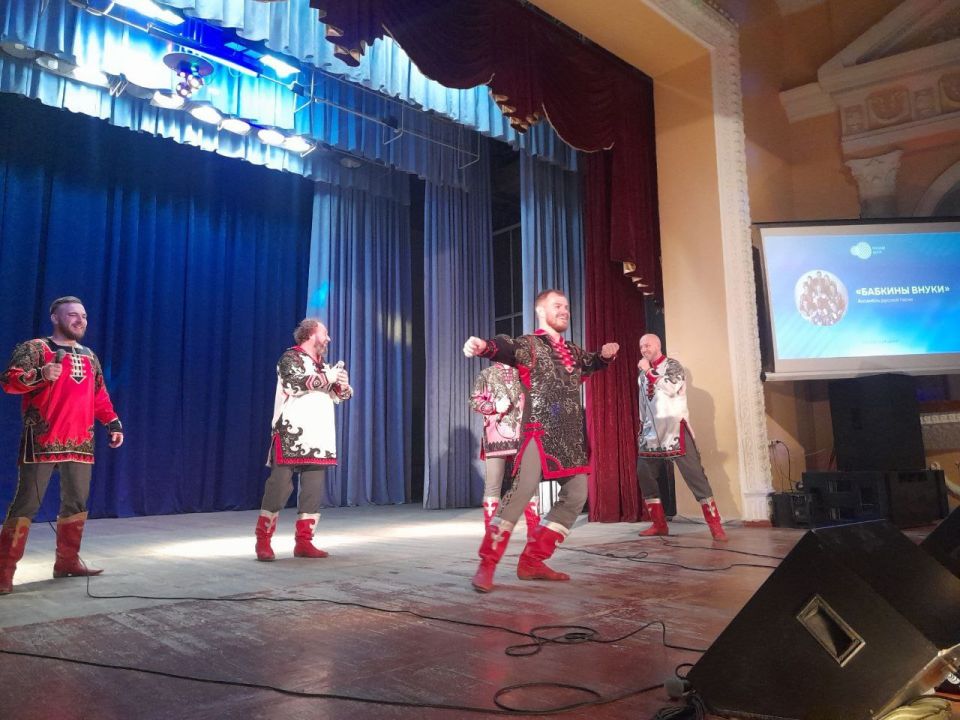 ������� ��������: ������� � �������� � �������������� ������������� ������ �� ������ � 08 �� 04 �������