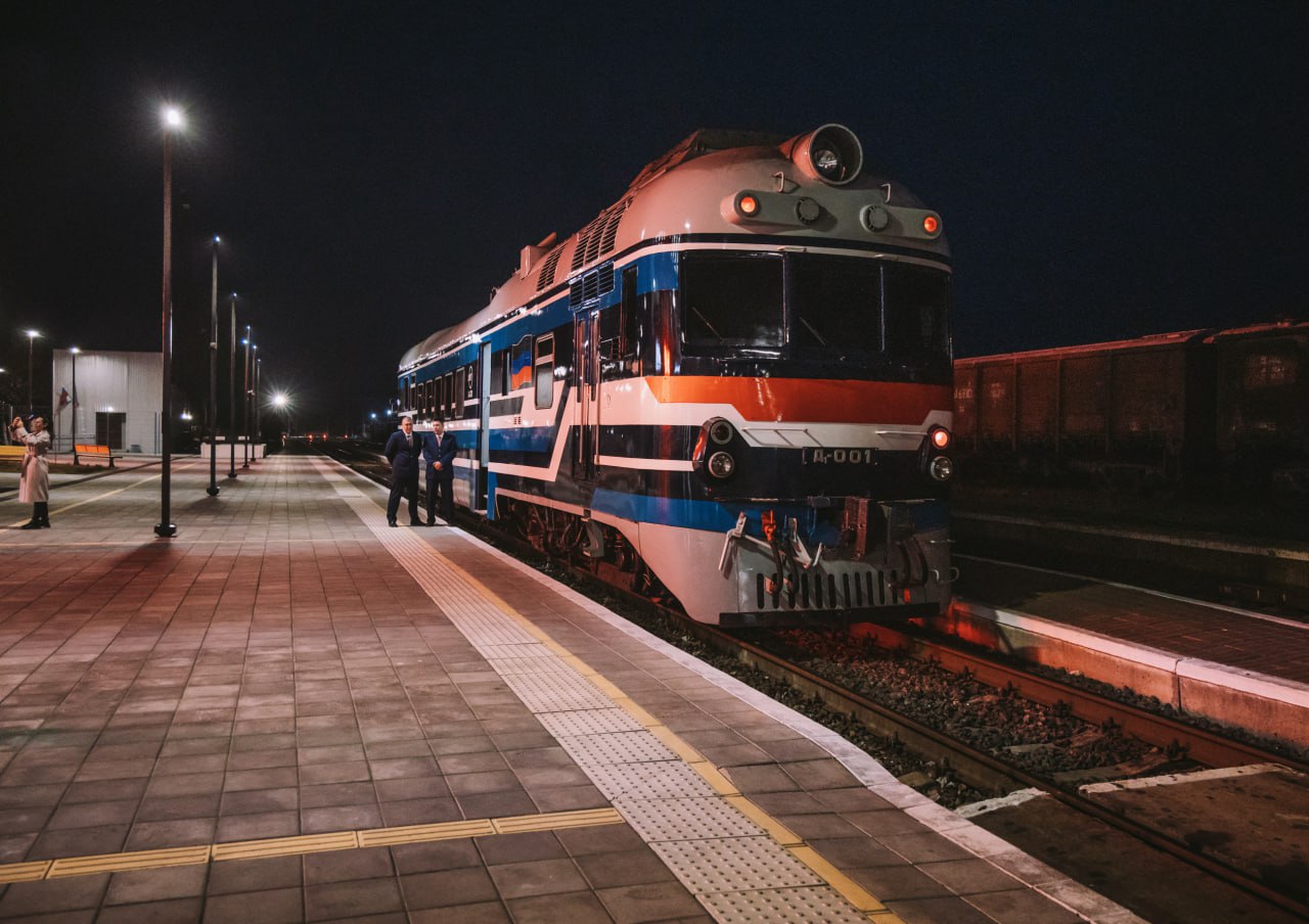 Андрей Никитин ознакомился с модернизацией вокзала и порта Мариуполя Андрей Никитин ознакомился с модернизацией вокзала и порта Мариуполя