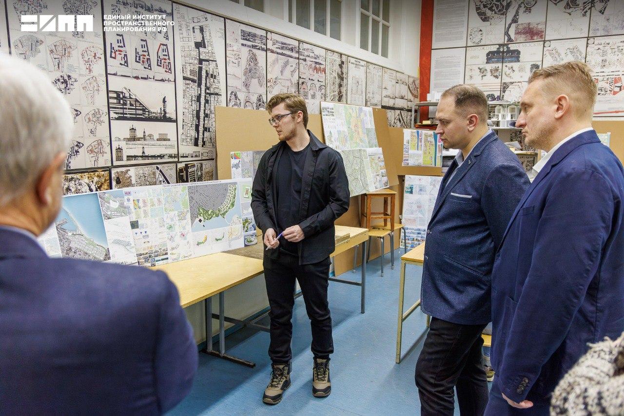 Проекты для городов воссоединенных субъектов Российской Федерации – Горловки и Донецка предложили студенты МАРХИ Проекты для городов воссоединенных субъектов Российской Федерации – Горловки и Донецка предложили студенты МАРХИ