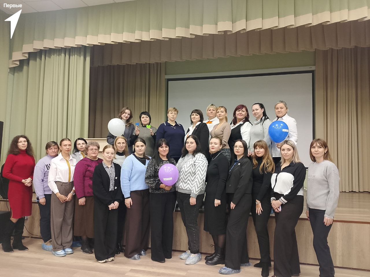 Обмениваемся опытом. Для кураторов первичных отделений прошел обучающий интенсив, позволяющий участникам обменяться ценным опытом и наработками, которые помогают им в ежедневной работе Обмениваемся опытом. Для кураторов первичных отделений прошел обучающий интенсив, позволяющий участникам обменяться ценным опытом и наработками, которые помогают им в ежедневной работе