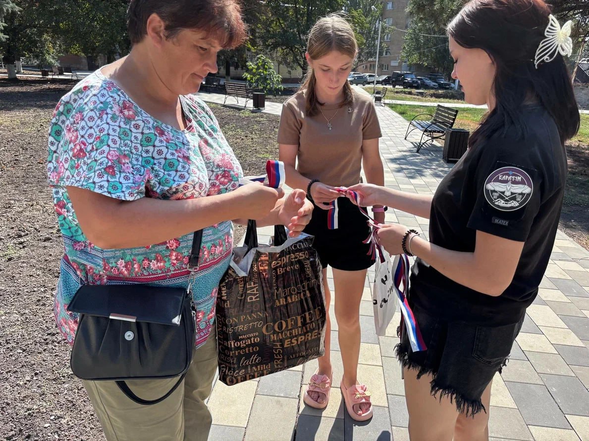 Игорь Лызов: В Амвросиевском муниципальном округе реализуется национальный проект «Молодежь и дети» Игорь Лызов: В Амвросиевском муниципальном округе реализуется национальный проект «Молодежь и дети»