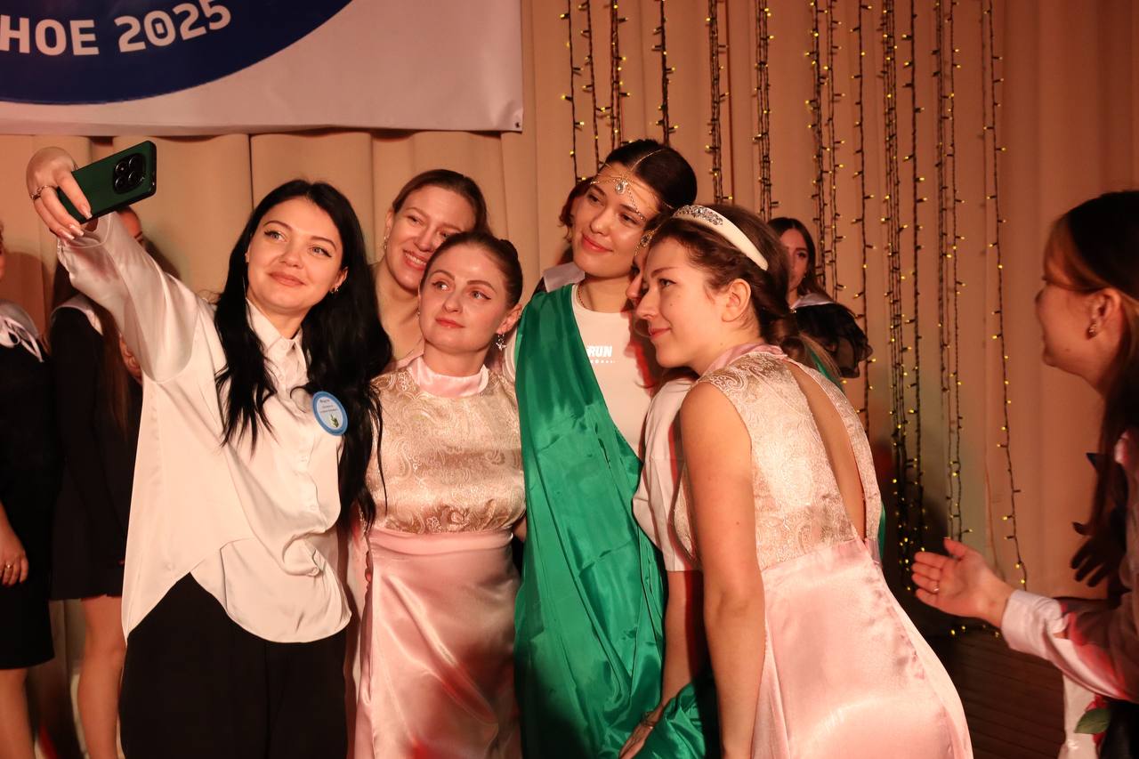 «Мир возможностей» в Снежном «Мир возможностей» в Снежном