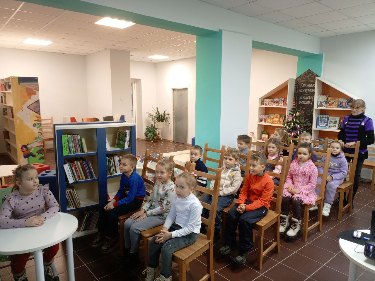 Медиа-час «Вместе весело шагать» Медиа-час «Вместе весело шагать»