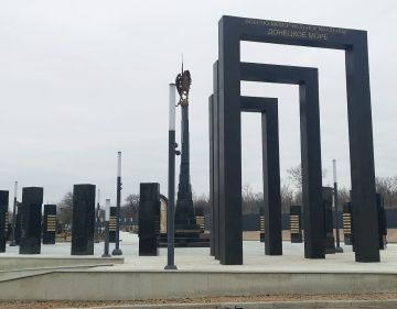 15 ������� - ���� ������ �����������, �������� ��� ���������� ���������������� ������������