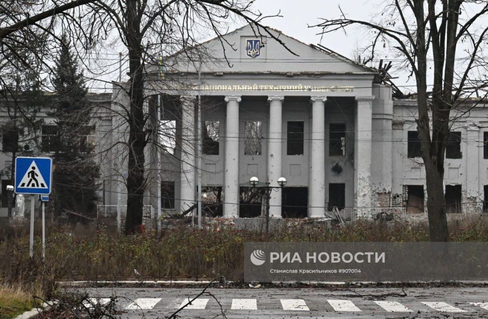 Прогулка по освобожденному Покровску Прогулка по освобожденному Покровску