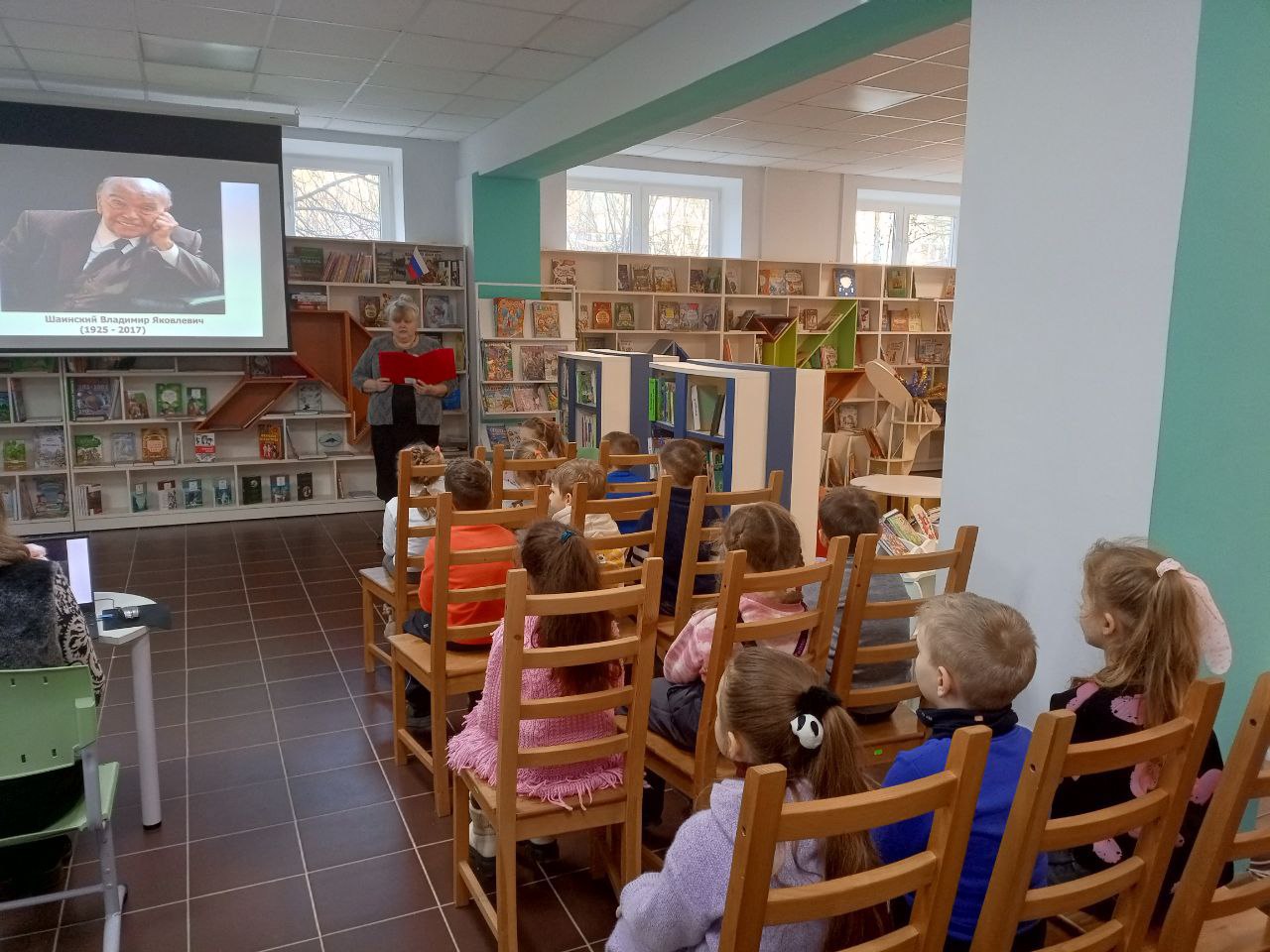 Медиа-час «Вместе весело шагать»