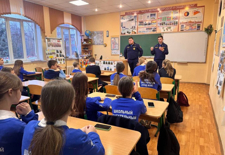 Добровольцы Донецкого РО ВСКС провели еще несколько встреч в рамках проекта «Новые маршруты» Добровольцы Донецкого РО ВСКС провели еще несколько встреч в рамках проекта «Новые маршруты»