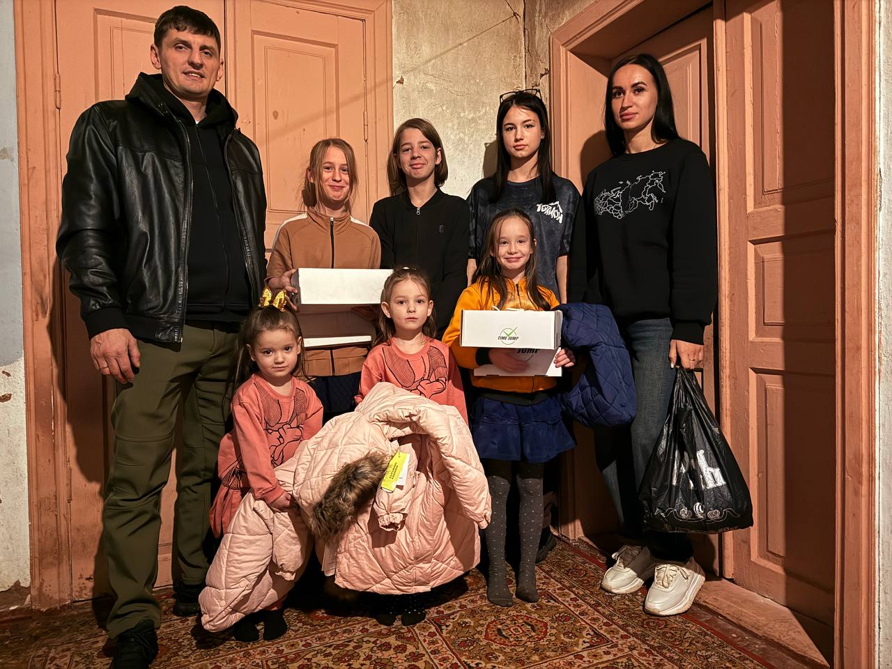 Реализация проекта «Доброслужащий»: Администрация Мангушского округа оказывает адресную поддержку многодетной семье Реализация проекта «Доброслужащий»: Администрация Мангушского округа оказывает адресную поддержку многодетной семье