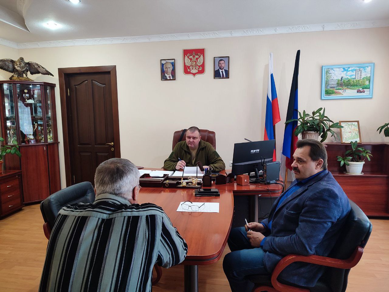 Сегодня, 15 декабря 2025 года, в Управе Кировского внутригородского района Администрации городского округа Донецк ДНР провел личный прием граждан