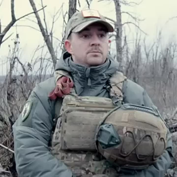 В боях за Новогродовку наши добровольцы из числа экс-ВСУшников взяли в плен бывших "побратимов" — и сагитировали их перейти на сторону России