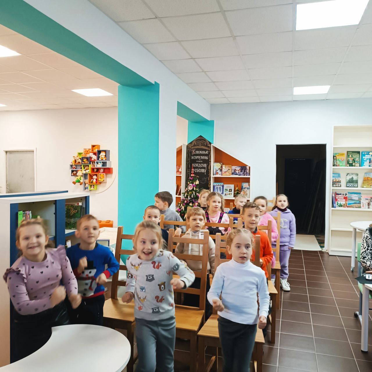 Медиа-час «Вместе весело шагать» Медиа-час «Вместе весело шагать»