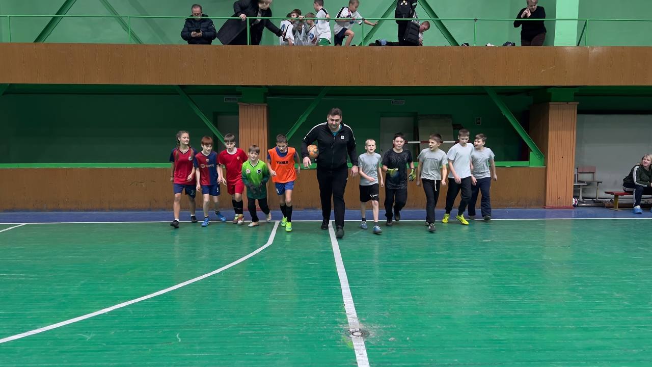 9 декабря, в городе Макеевка на базе ГБОУ «СШ № 49» прошел первый день районного этапа Спартакиады по мини-футболу среди учащихся 5–6 классов 9 декабря, в городе Макеевка на базе ГБОУ «СШ № 49» прошел первый день районного этапа Спартакиады по мини-футболу среди учащихся 5–6 классов