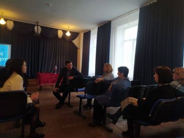 Прямой диалог: депутат Сергей Ярош ответил на вопросы учителей Иловайска