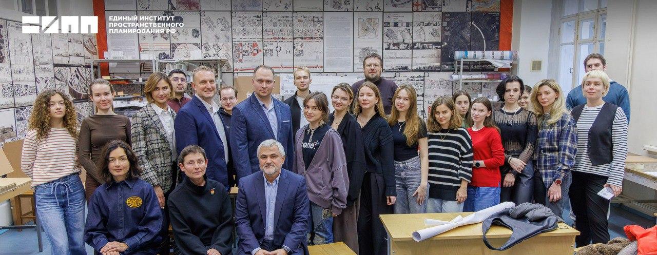 Проекты для городов воссоединенных субъектов Российской Федерации – Горловки и Донецка предложили студенты МАРХИ Проекты для городов воссоединенных субъектов Российской Федерации – Горловки и Донецка предложили студенты МАРХИ