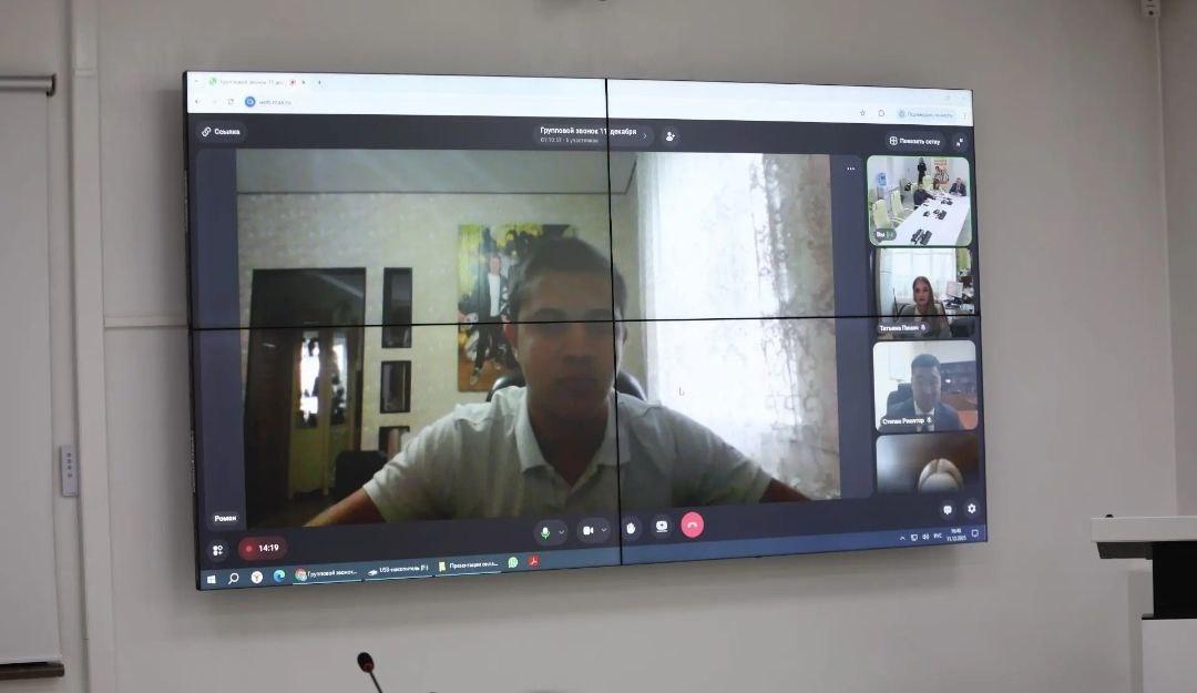 Школьник из Докучаевска стал победителем якутской олимпиады по предпринимательству Школьник из Докучаевска стал победителем якутской олимпиады по предпринимательству