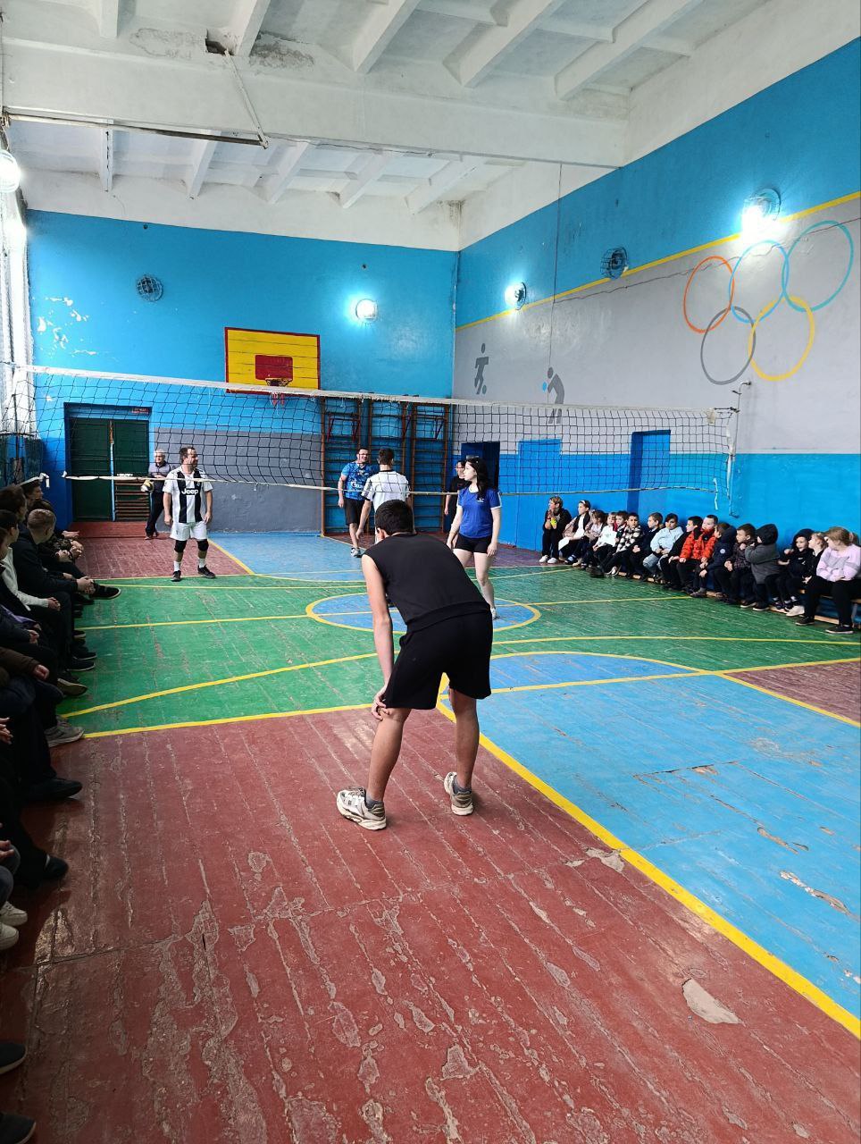 12 декабря в ГБОУ "Новокрасновская школа Володарского М.О." прошли спортивнные соревнования "Седьмой школьный кубок по волейболу" посвященный празднованию "Дня Героев Отечества" и "Дня Конституции Российской Федерации" 12 декабря в ГБОУ "Новокрасновская школа Володарского М.О." прошли спортивнные соревнования "Седьмой школьный кубок по волейболу" посвященный празднованию "Дня Героев Отечества" и "Дня Конституции Российской Федерации"