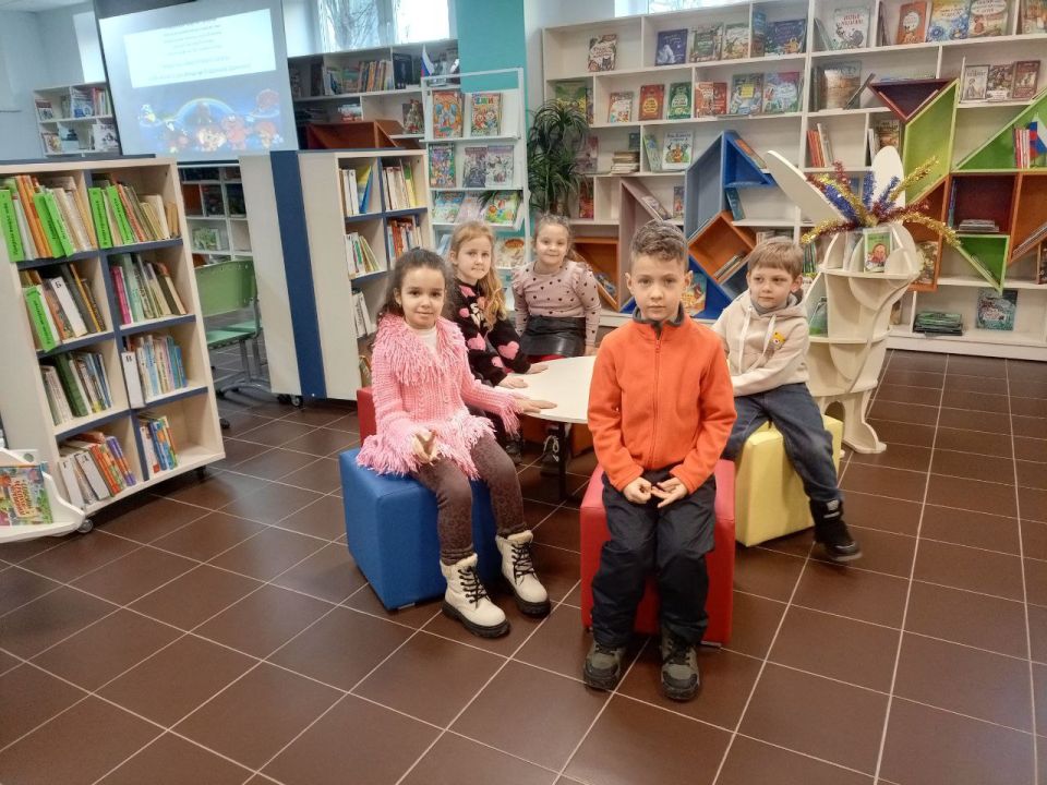 Медиа-час «Вместе весело шагать» Медиа-час «Вместе весело шагать»