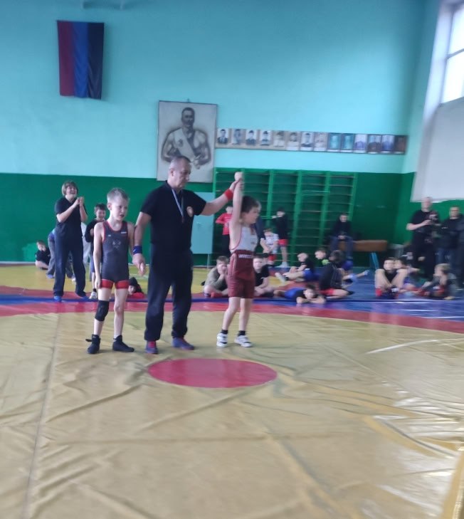 Открытое первенство по вольной борьбе Открытое первенство по вольной борьбе