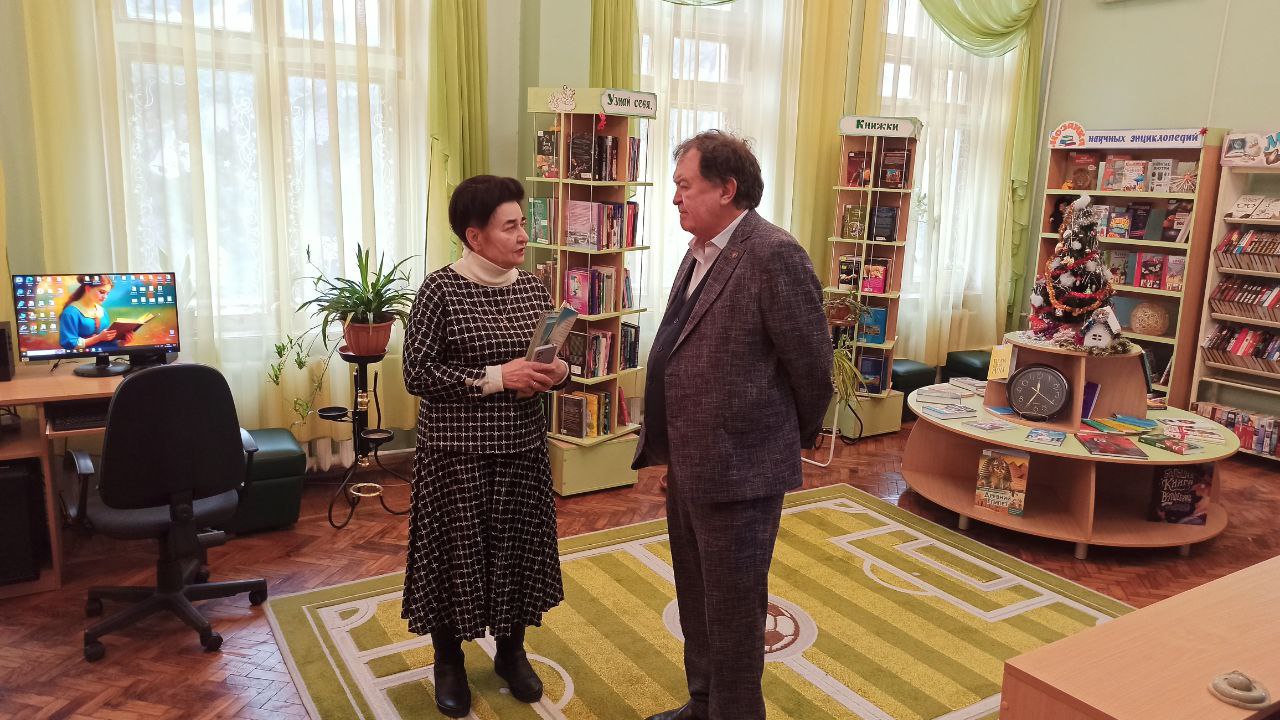 Важный гость в Главной детской библиотеке Республики Важный гость в Главной детской библиотеке Республики