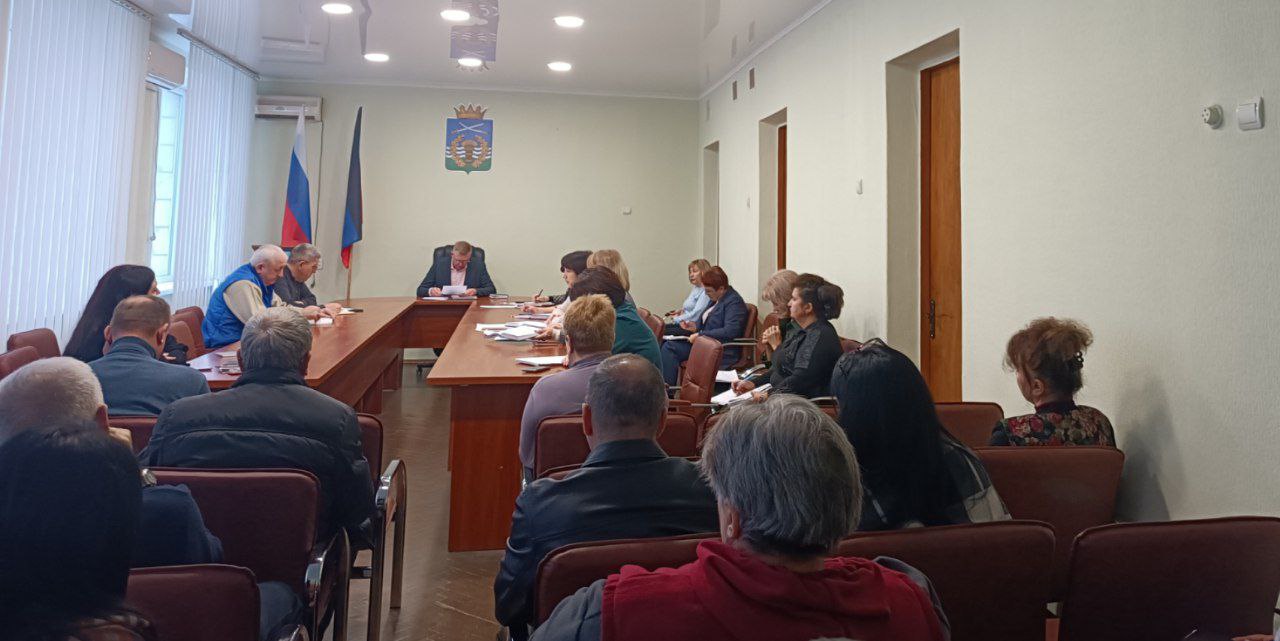 Сергей Юзвинкевич: Сегодня провел расширенное аппаратное совещание Сергей Юзвинкевич: Сегодня провел расширенное аппаратное совещание