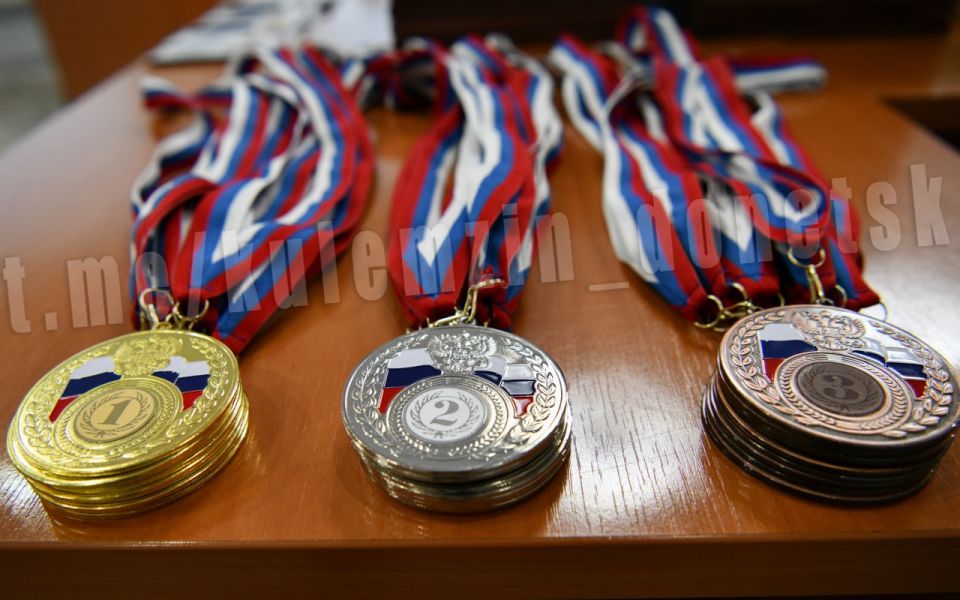 Алексей Кулемзин: Поздравил победителей Спартакиады и участников Всероссийского физкультурно-спортивного комплекса «Готов к труду и обороне» Алексей Кулемзин: Поздравил победителей Спартакиады и участников Всероссийского физкультурно-спортивного комплекса «Готов к труду и обороне»