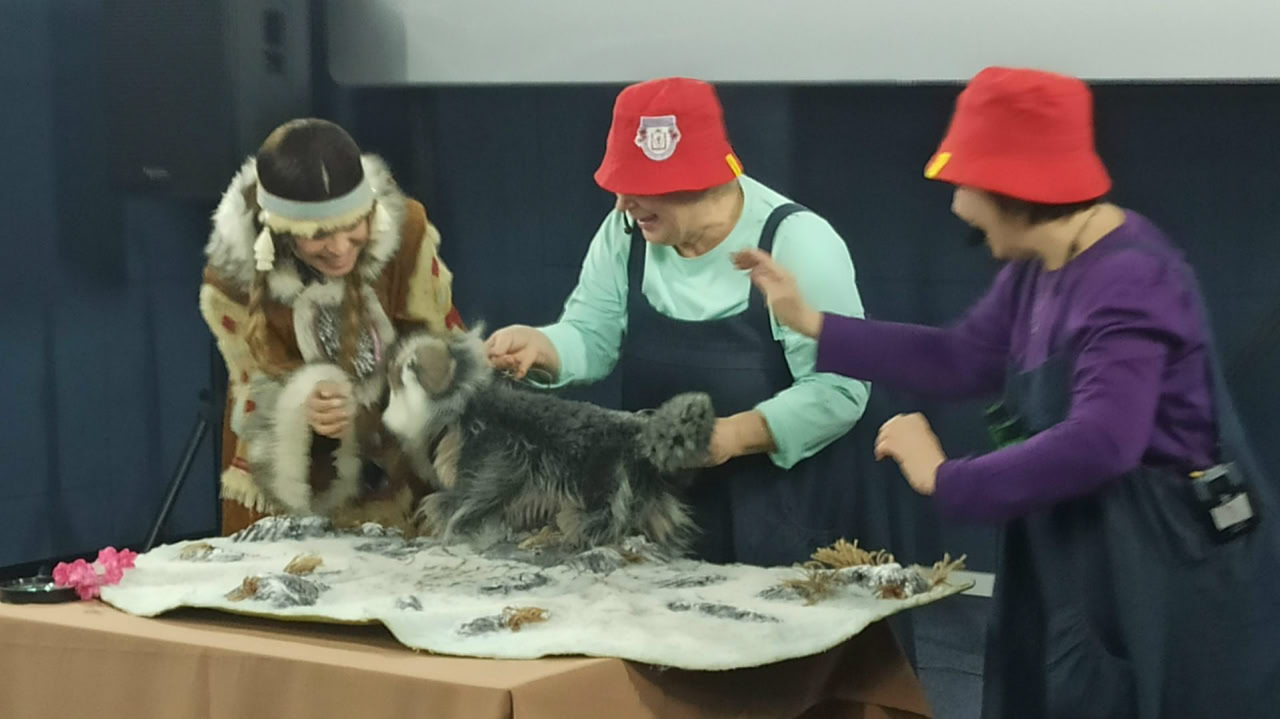 Коллектив Забайкальского государственного театра кукол «Тридевятое царство» прибыл с гастролями в Старобешевский округ Коллектив Забайкальского государственного театра кукол «Тридевятое царство» прибыл с гастролями в Старобешевский округ