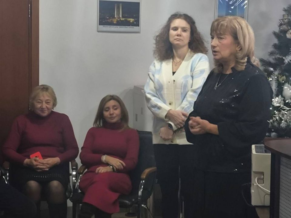 Татьяна Копылова: Встретилась с населением.. Обсудили важные вопросы: - О сложившейся ситуации с водоснабжением, о графике подачи воды Татьяна Копылова: Встретилась с населением.. Обсудили важные вопросы: - О сложившейся ситуации с водоснабжением, о графике подачи воды