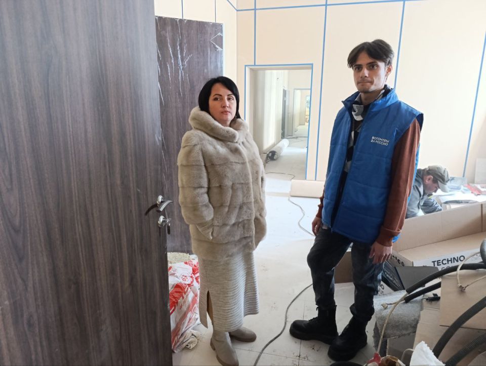 Заместитель главы администрации Волновахского муниципального округа, координатор Женского движения "Единая Россия" Елена Снисаренко и начальник управления культуры Леонид Бахал провели встречу с трудовым коллективом МБУК... Заместитель главы администрации Волновахского муниципального округа, координатор Женского движения "Единая Россия" Елена Снисаренко и начальник управления культуры Леонид Бахал провели встречу с трудовым коллективом МБУК...