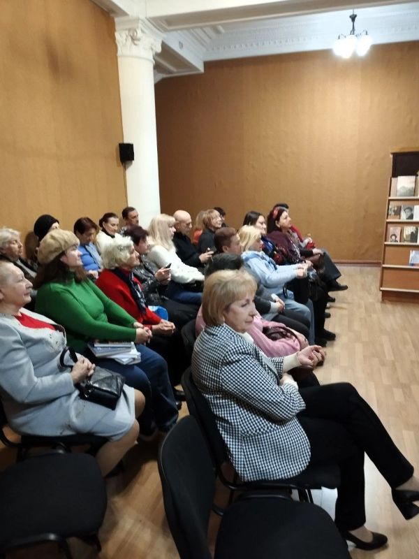 16 декабря в киноклубе библиотеки имени Н.К. Крупской состоялся особый вечер, организованный для семей ветеранов-защитников Родины, состоящих на сопровождении в филиале фонда «Защитники Отечества» 16 декабря в киноклубе библиотеки имени Н.К. Крупской состоялся особый вечер, организованный для семей ветеранов-защитников Родины, состоящих на сопровождении в филиале фонда «Защитники Отечества»