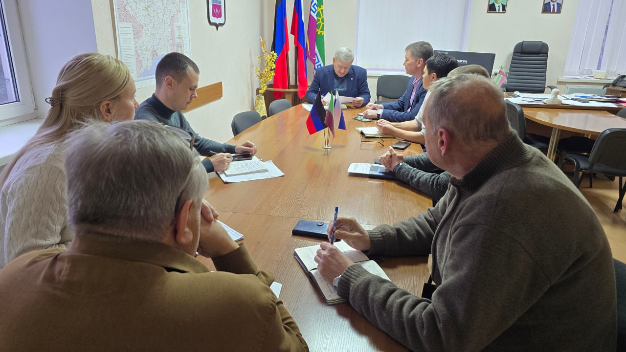Николай Михайлов: Провел оперативное совещание по текущим вопросам