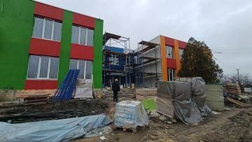 В селе Раздольное Старобешевского округа при поддержке Бурятии завершается капитальный ремонт детского сада