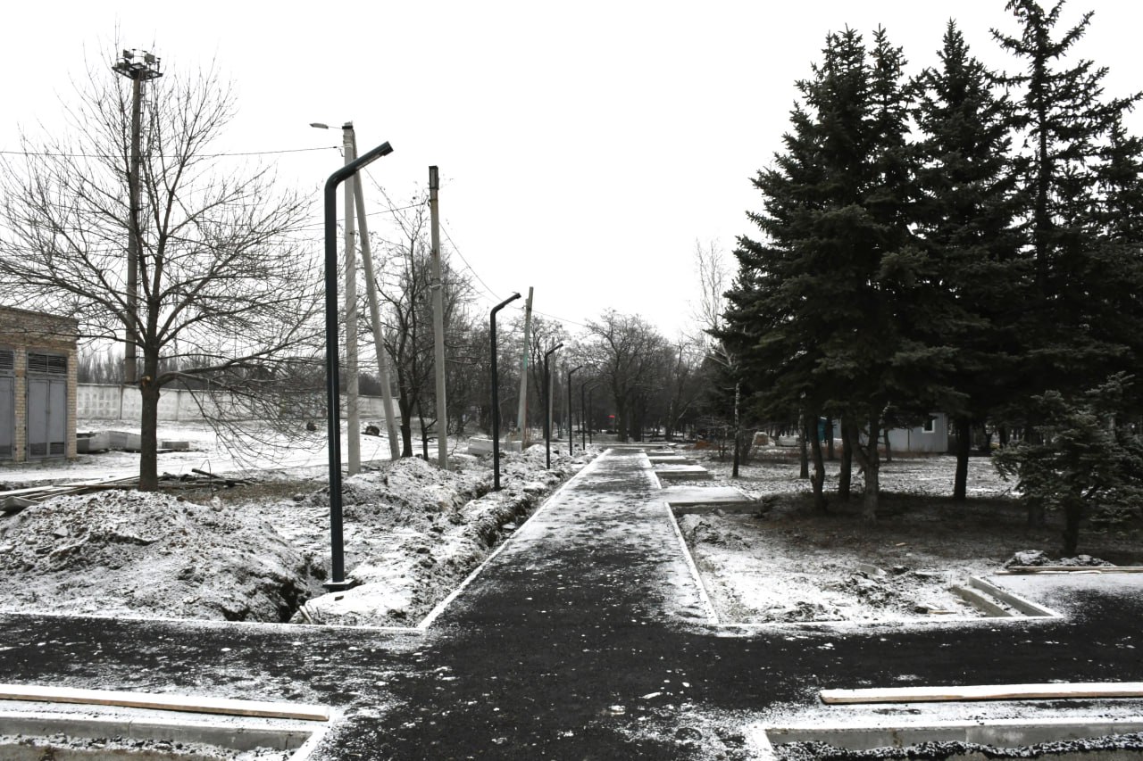 Парк в Кировском стремительно преображается Парк в Кировском стремительно преображается