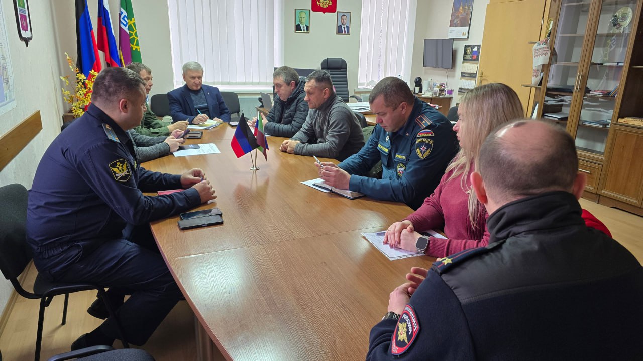 Николай Михайлов: Провел оперативное совещание с руководителями силовых структур округа Николай Михайлов: Провел оперативное совещание с руководителями силовых структур округа