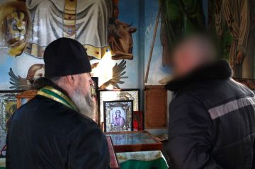 ИК-12 посетил священнослужитель