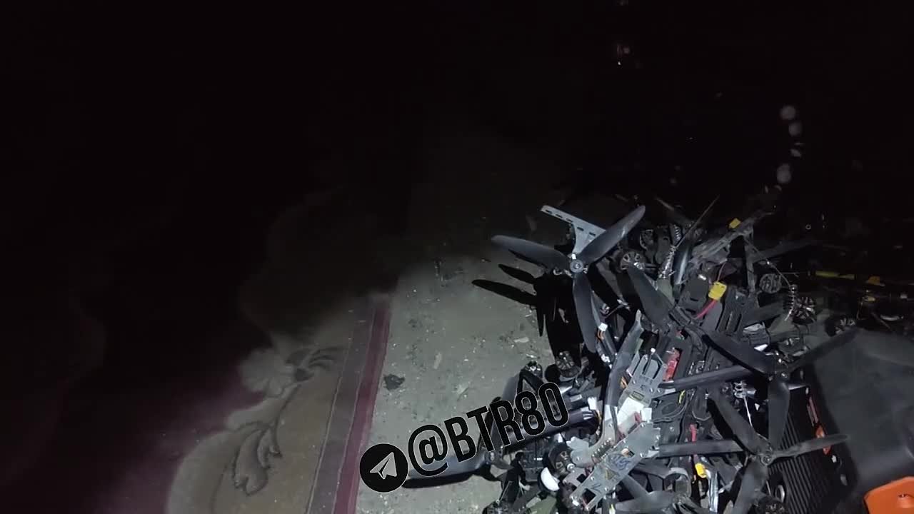 Украинские операторы бежали из Покровска, бросая своё оборудование