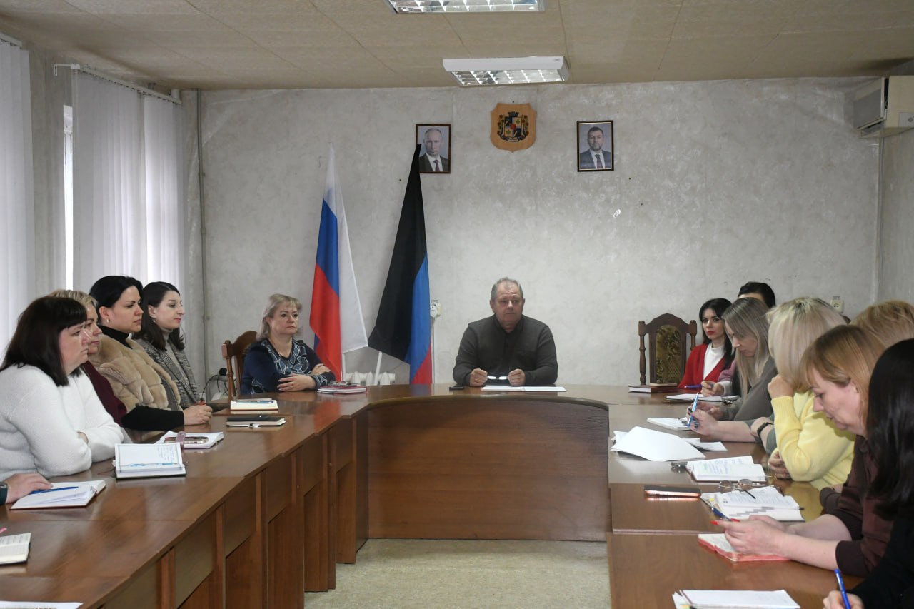 В Кировском обсудили меры поддержки для детей-сирот и детей, оставшихся без попечения родителей В Кировском обсудили меры поддержки для детей-сирот и детей, оставшихся без попечения родителей
