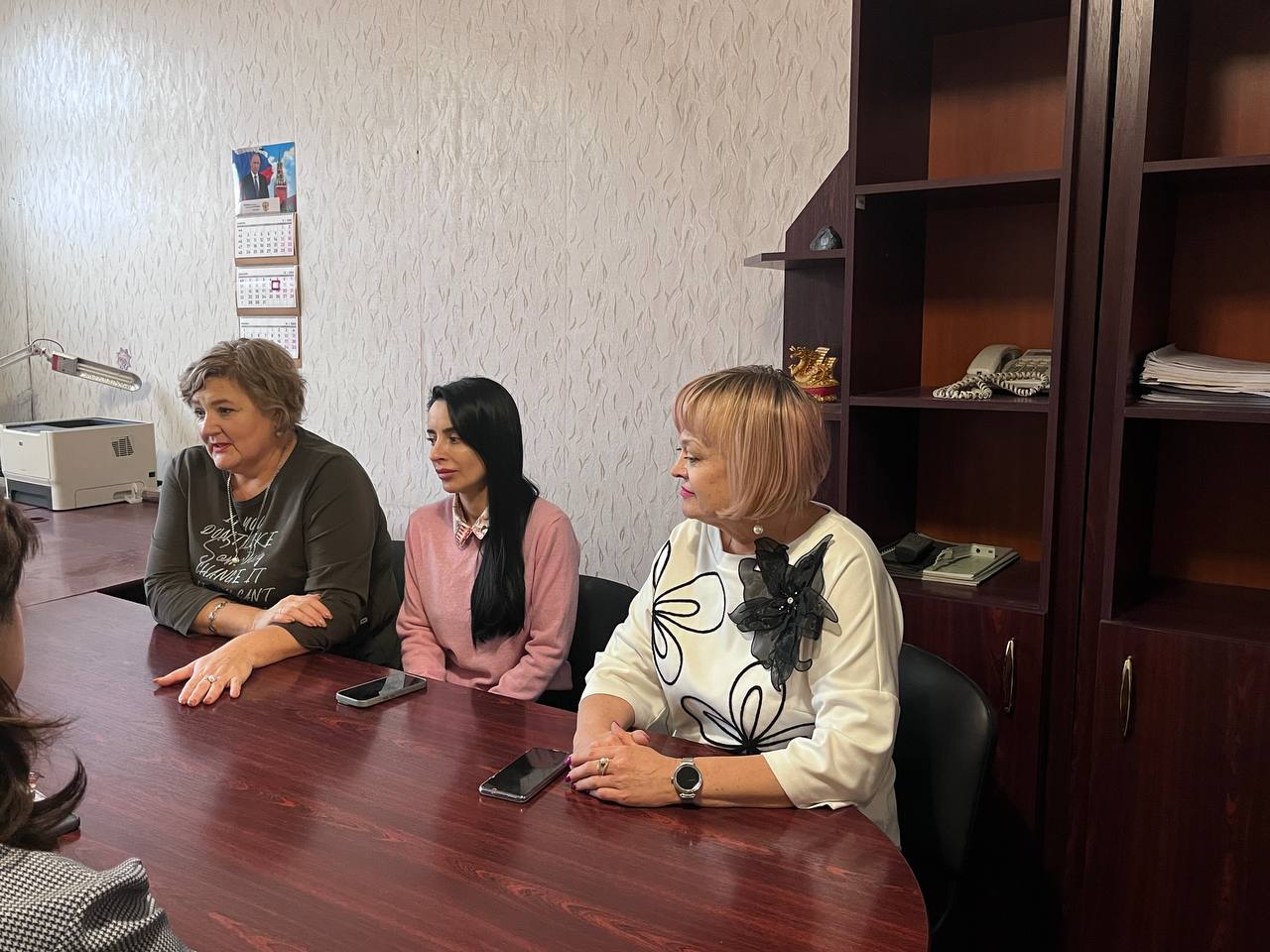 Сегодня, 17 декабря, в рамках поручения Главы ДНР Дениса Пушилина, заместитель руководителя Управы Центрально-Городского внутригородского района Лариса Онищенко и депутат Макеевского городского совета Яна Мусацкая провели... Сегодня, 17 декабря, в рамках поручения Главы ДНР Дениса Пушилина, заместитель руководителя Управы Центрально-Городского внутригородского района Лариса Онищенко и депутат Макеевского городского совета Яна Мусацкая провели...