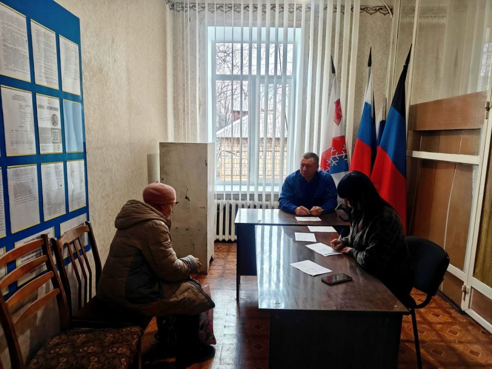 Сергей Ермаков: 17 декабря провел личный прием граждан Сергей Ермаков: 17 декабря провел личный прием граждан