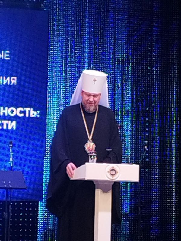 Сегодня мне выпала честь стать участницей важного события — регионального этапа Рождественских образовательных чтений «Просвещение и нравственность. Формирование личности и вызовы времени», организованного Донецкой епархией... Сегодня мне выпала честь стать участницей важного события — регионального этапа Рождественских образовательных чтений «Просвещение и нравственность. Формирование личности и вызовы времени», организованного Донецкой епархией...