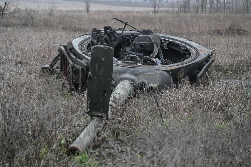 Все, что осталось от немецкого танка Leopard I. Покровское направление Все, что осталось от немецкого танка Leopard I. Покровское направление