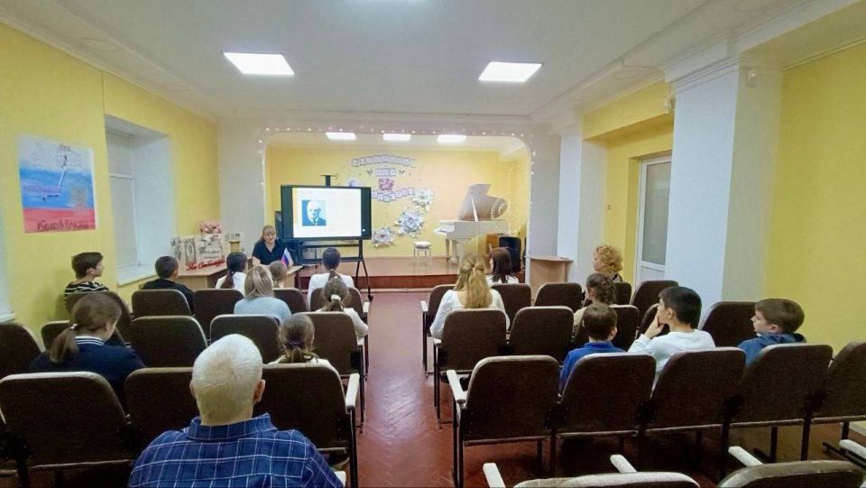 Вечер классической музыки состоялся в Мангушской детской школе искусств Вечер классической музыки состоялся в Мангушской детской школе искусств