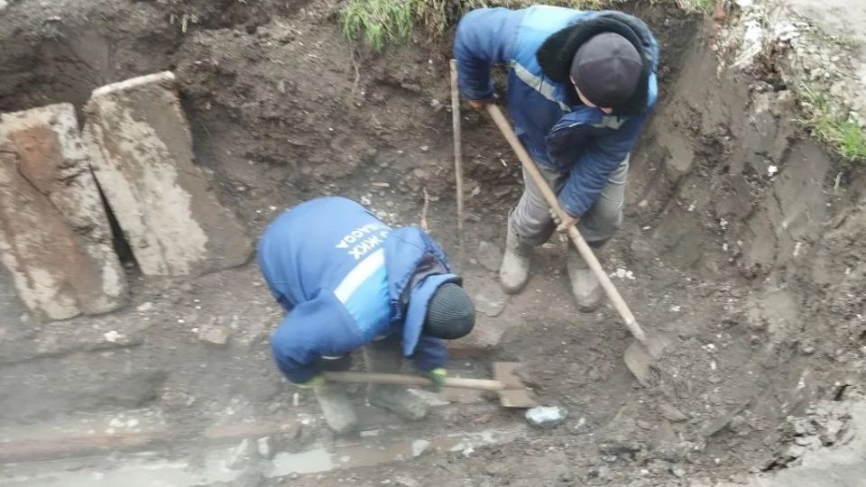 Аварийная бригада Кузбасса помогает восстанавливать Горловку Аварийная бригада Кузбасса помогает восстанавливать Горловку