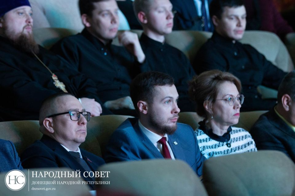 Просвещение и нравственность: Донецкая епархия подвела итоги форума Рождественские образовательные чтения Просвещение и нравственность: Донецкая епархия подвела итоги форума Рождественские образовательные чтения