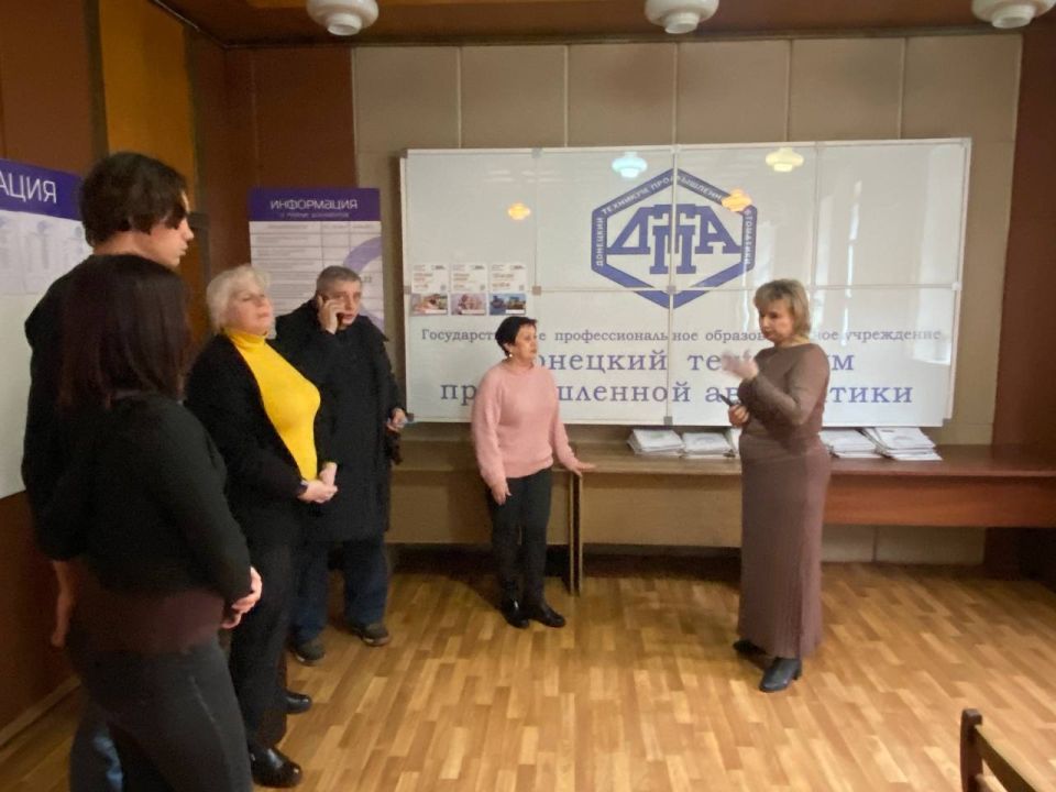 По поручению Главы ДНР Дениса Пушилина в Ворошиловском внутригордском районе продолжаются встречи с населением По поручению Главы ДНР Дениса Пушилина в Ворошиловском внутригордском районе продолжаются встречи с населением