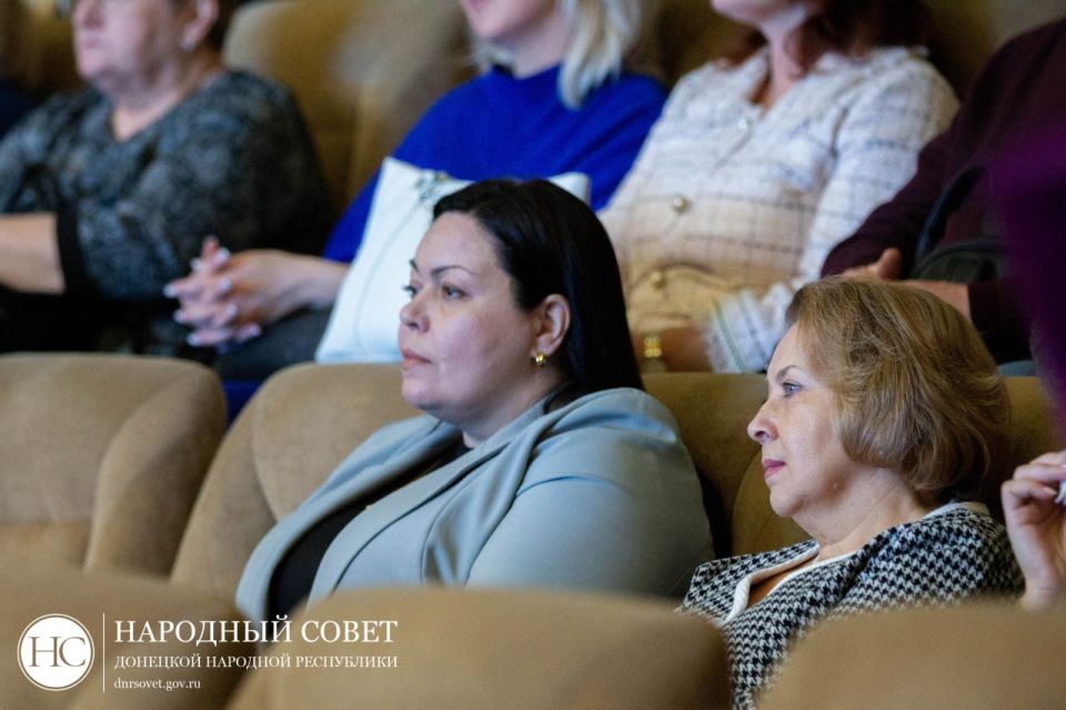 Просвещение и нравственность: Донецкая епархия подвела итоги форума Рождественские образовательные чтения Просвещение и нравственность: Донецкая епархия подвела итоги форума Рождественские образовательные чтения