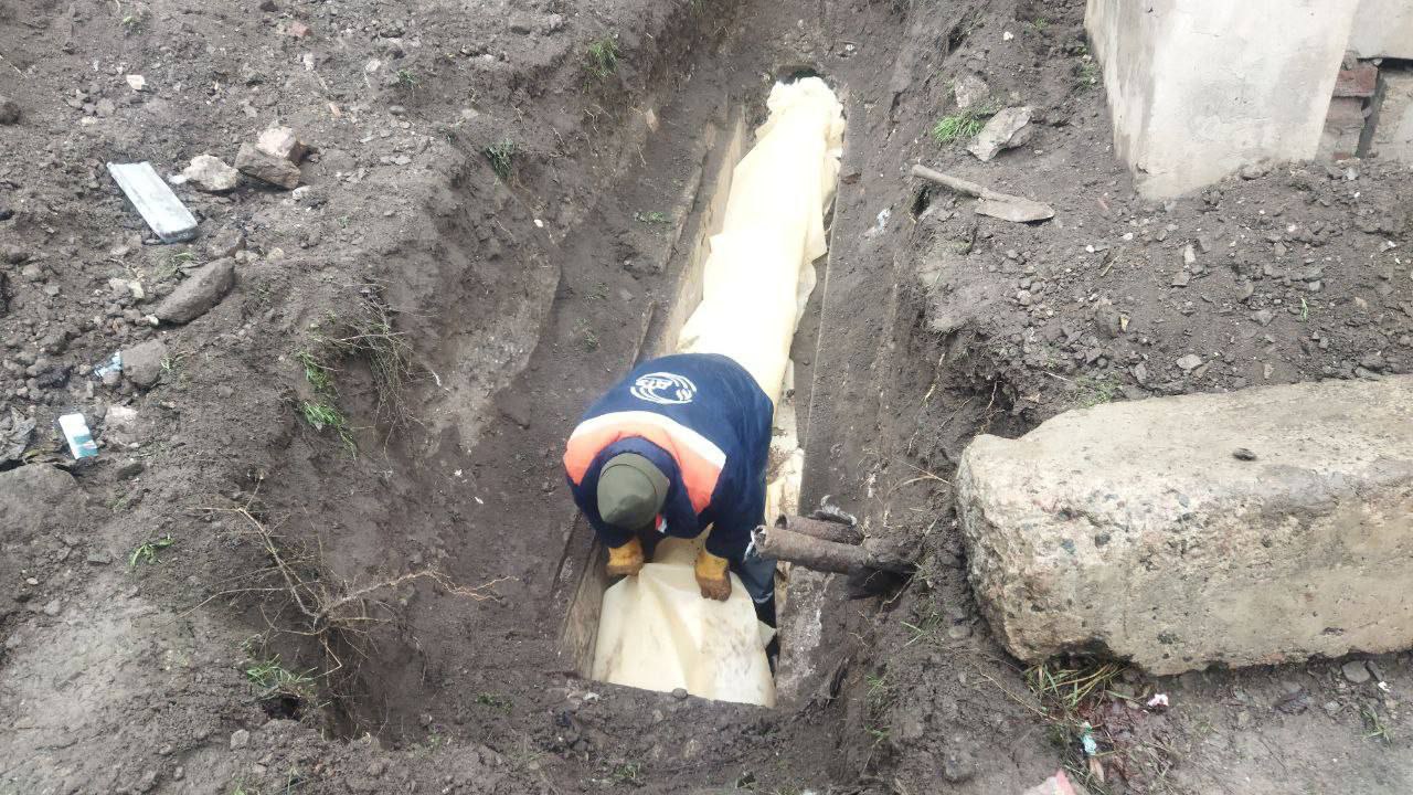 ОПЕРАТИВНАЯ ЛИКВИДАЦИЯ АВАРИИ НА ТЕПЛОТРАССЕ В АМВРОСИЕВКЕ