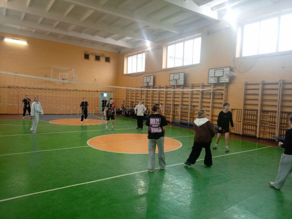 В Ждановке прошли соревнования по пионерболу В Ждановке прошли соревнования по пионерболу