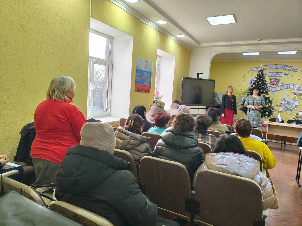 В Мангуше обсудили актуальные вопросы социального обслуживания и транспортной доступности В Мангуше обсудили актуальные вопросы социального обслуживания и транспортной доступности