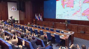 Российские войска в короткие сроки разгромили группировку ВСУ в Купянске и зачистили город, сейчас ведут уличные бои в Красном Лимане, заявил начальник Генштаба ВС РФ Валерий Герасимов