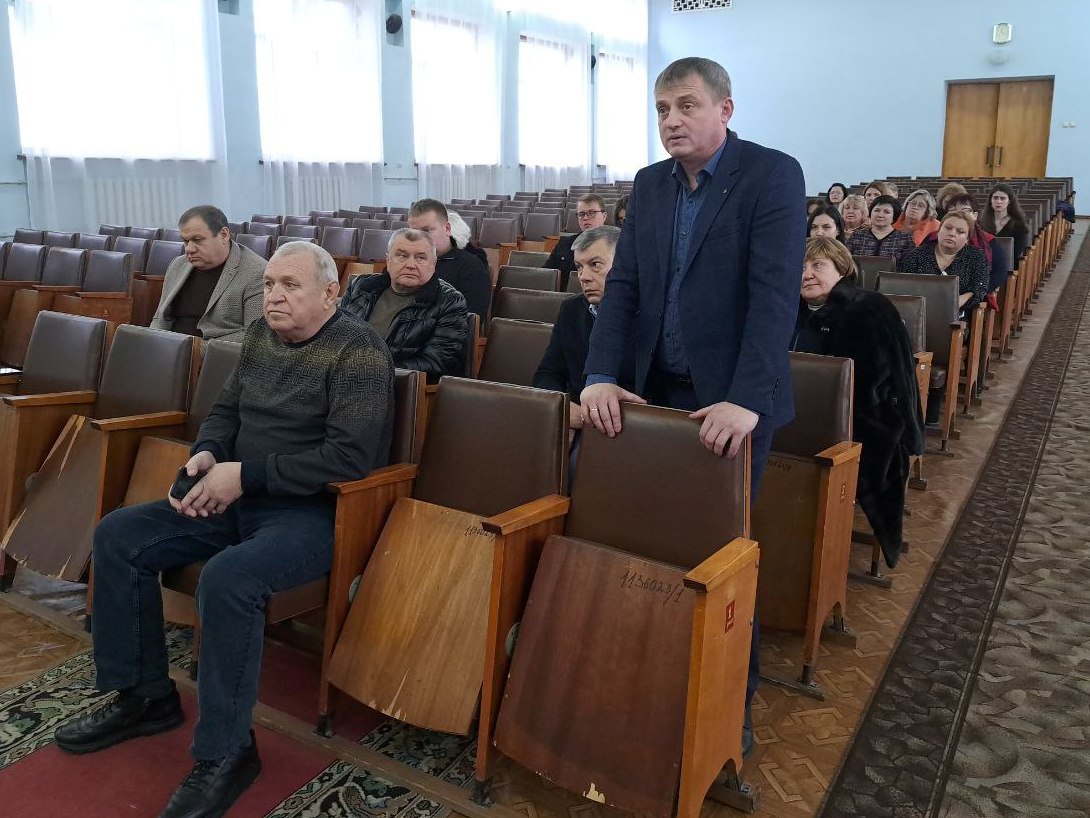 Александр Шатов: В Шахтерске прошла встреча-совещание с потенциальными инвесторами, представителями бизнес-сообщества Александр Шатов: В Шахтерске прошла встреча-совещание с потенциальными инвесторами, представителями бизнес-сообщества